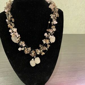 Fabulous necklace! A unique combination of nuggets and rose quartz beads.